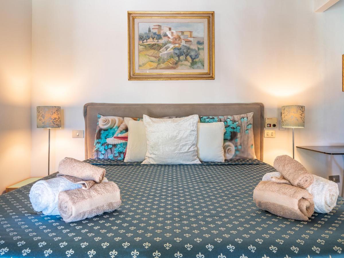 Guest House Villa Verde - Short Term Room Rentals Torre delle Stelle Exterior foto
