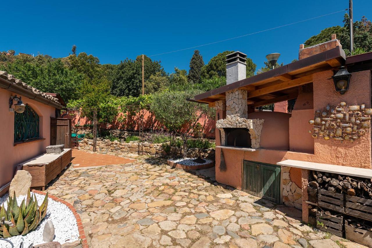 Guest House Villa Verde - Short Term Room Rentals Torre delle Stelle Exterior foto